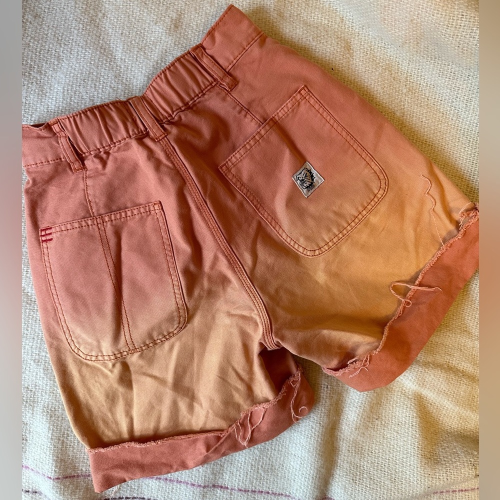 bdg uo urban outfitters gradient dark to light orange shorts.